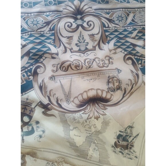 ELLEN TRACY Designer Discover Map Silk Scarf 34“ Square - Picture 9 of 15